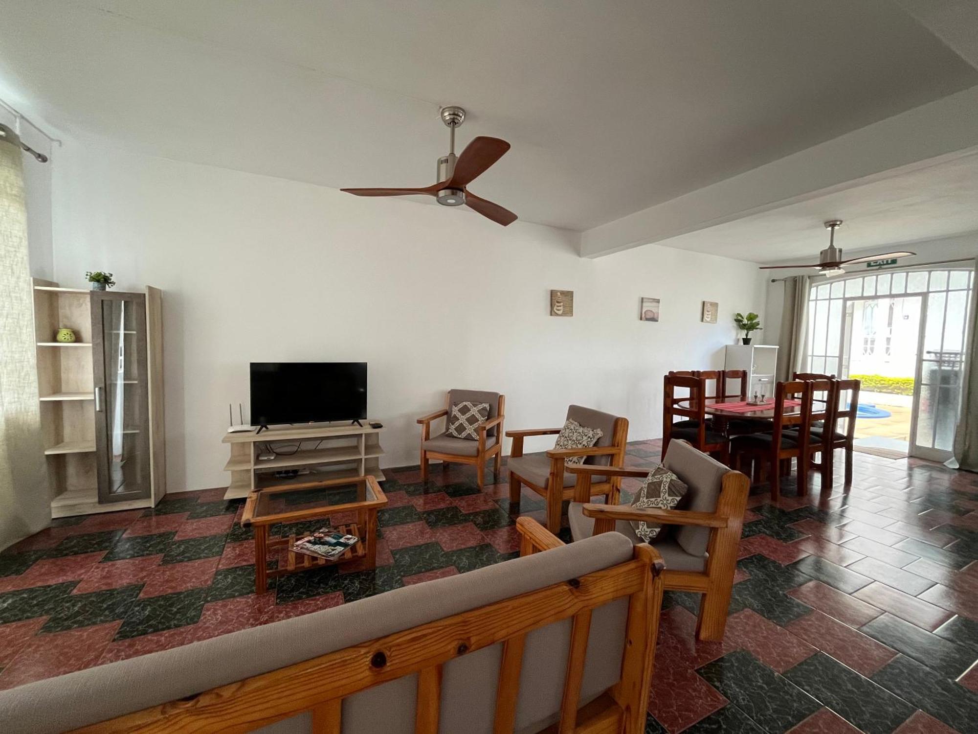Tropical Retreats Apartment Flic en Flac Ngoại thất bức ảnh