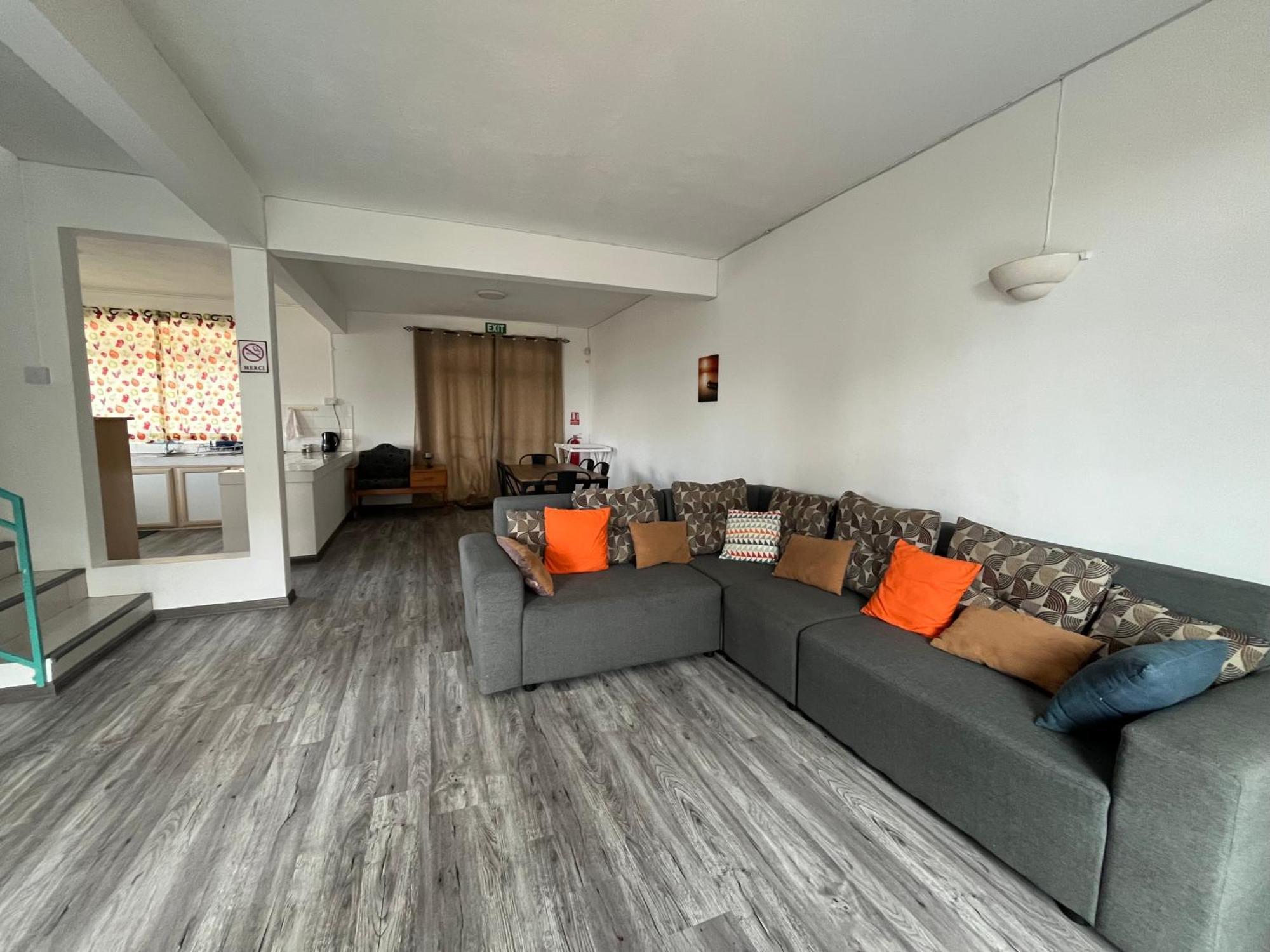 Tropical Retreats Apartment Flic en Flac Ngoại thất bức ảnh